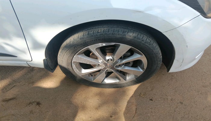 2016 Hyundai Elite i20 ASTA 1.2, Petrol, Manual, 69,132 km, tyre