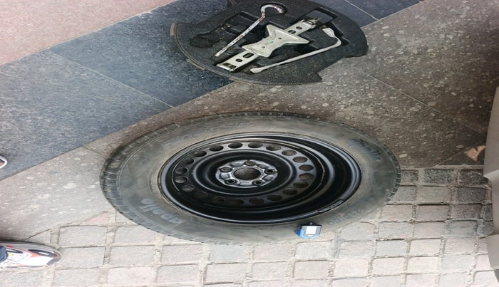 2018 Maruti Vitara Brezza ZDI, Diesel, Manual, 82,227 km, tyre