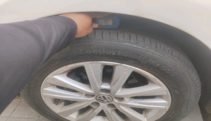 2013 Volkswagen Polo GT TSI AT, Petrol, Automatic, 74,856 km, tyre