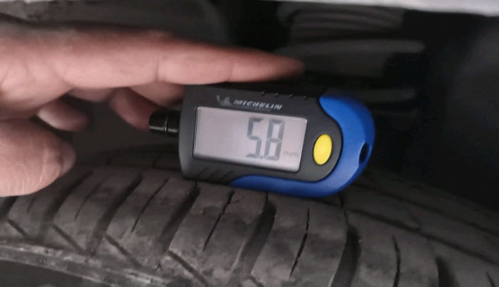 2019 Renault Kwid RXL, Petrol, Manual, 51,392 km, tyre