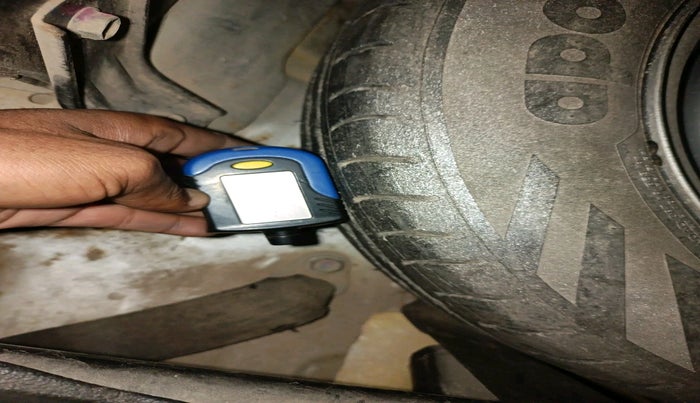 2013 Maruti Wagon R 1.0 LXI CNG, Petrol, Manual, 33,982 km, tyre