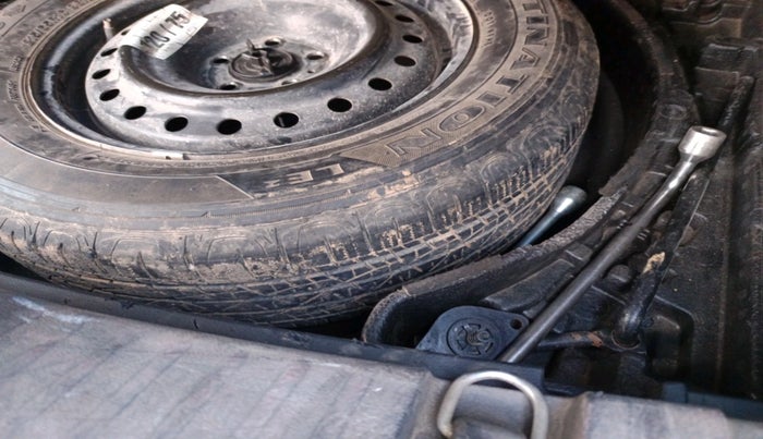 2018 Jeep Compass LIMITED 2.0 DIESEL, Diesel, Manual, 1,25,335 km, tyre