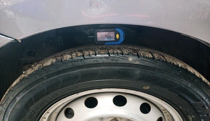 2013 Hyundai Eon ERA +, Petrol, Manual, 63,140 km, tyre