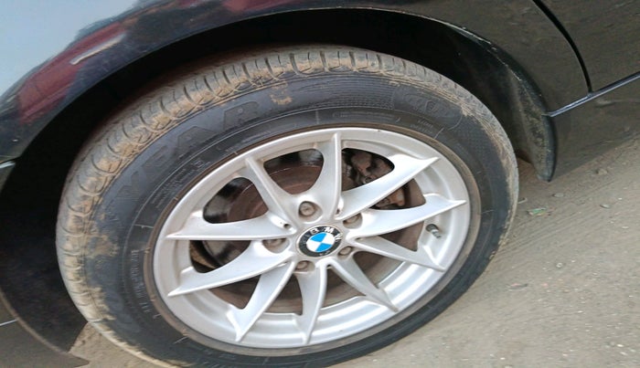 2010 BMW 3 Series 320I, Petrol, Automatic, 30,549 km, tyre