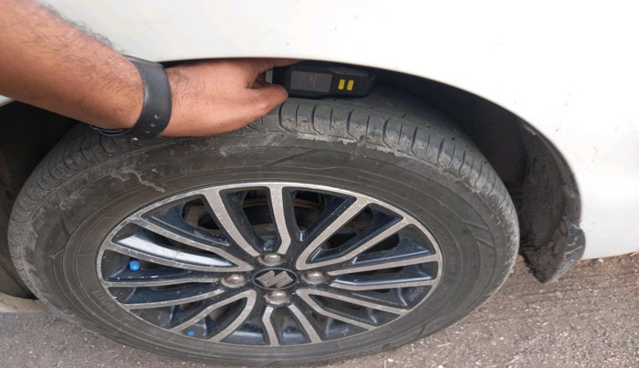 2018 Maruti Dzire ZDI PLUS AMT, Diesel, Automatic, 1,78,590 km, tyre