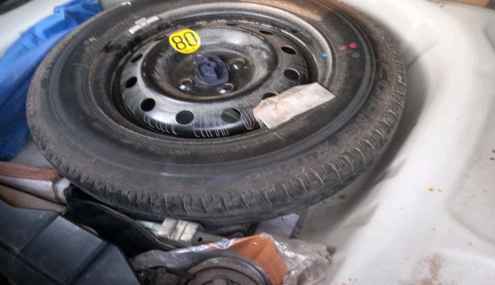 2018 Maruti Dzire ZDI PLUS AMT, Diesel, Automatic, 1,78,590 km, tyre