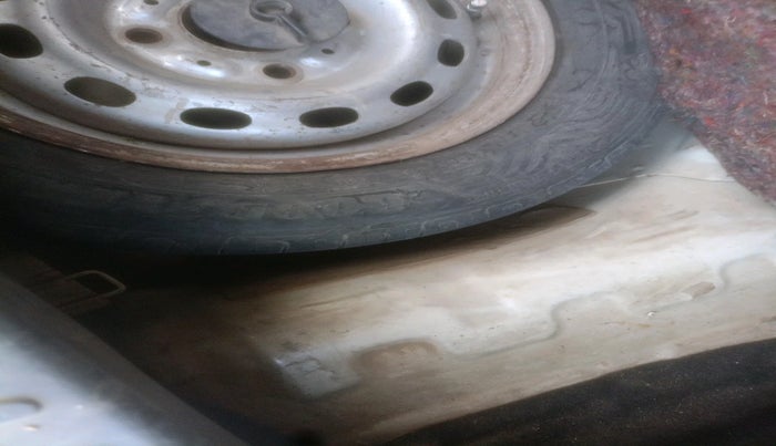 2013 Tata Indica Vista LS TDI, Diesel, Manual, 1,20,099 km, tyre