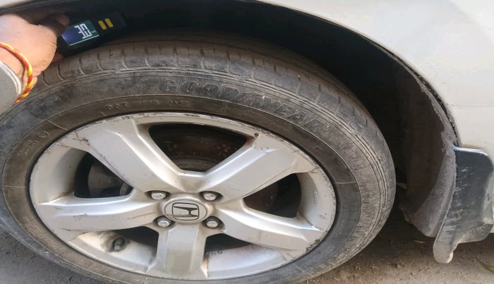 2010 Honda City 1.5L I-VTEC V MT, Petrol, Manual, 1,15,691 km, tyre