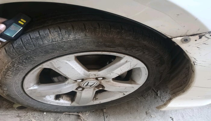 2010 Honda City 1.5L I-VTEC V MT, Petrol, Manual, 1,15,691 km, tyre