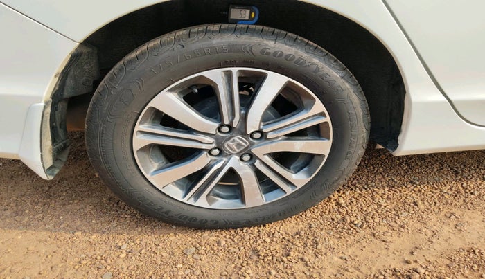 2018 Honda City 1.5L I-VTEC V MT, Petrol, Manual, 42,977 km, tyre