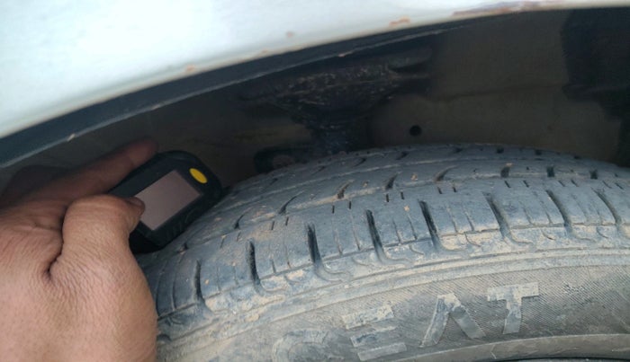 2015 Maruti Celerio VXI AMT, Petrol, Automatic, 1,12,482 km, tyre