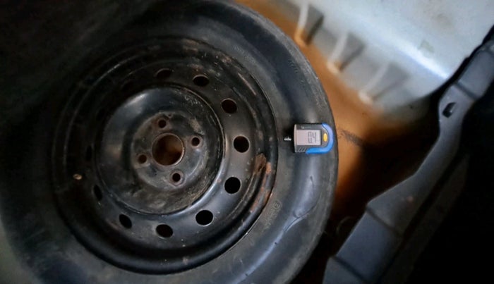 2019 Maruti Dzire VXI, Petrol, Manual, 84,386 km, tyre