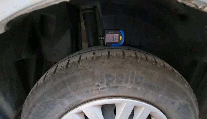 2019 Maruti Dzire VXI, Petrol, Manual, 84,386 km, tyre