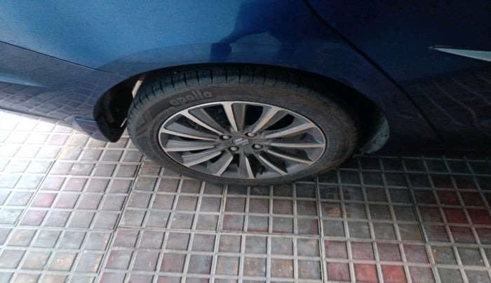 2021 Maruti Ciaz ALPHA  AT 1.5 SHVS PETROL, Petrol, Automatic, 18,290 km, tyre