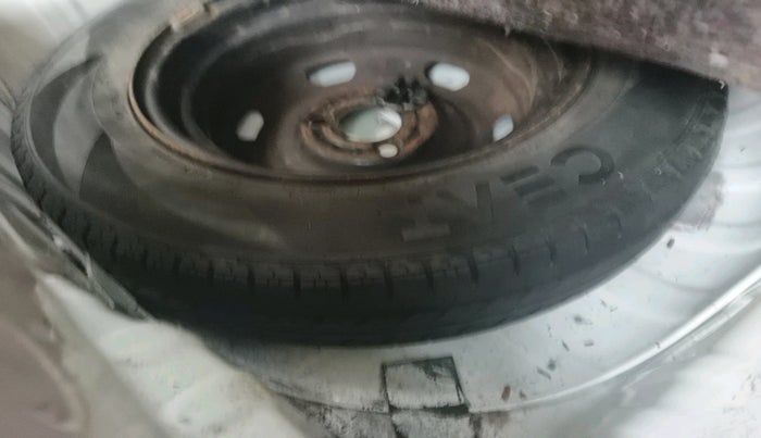 2016 Renault Kwid RXT 0.8, Petrol, Manual, 78,797 km, tyre