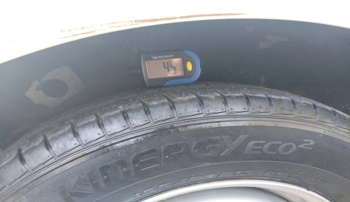 2012 Hyundai i10 ERA 1.1, Petrol, Manual, 76,931 km, tyre