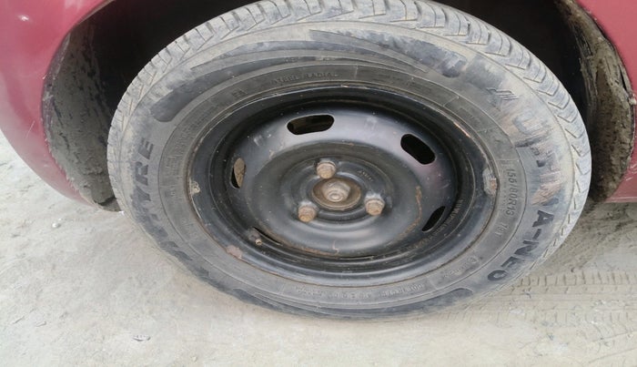 2016 Datsun Redi Go T, Petrol, Manual, 7,60,033 km, tyre