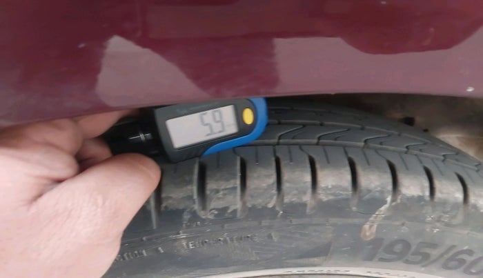 2018 Honda Jazz 1.2L I-VTEC V AT, Petrol, Automatic, 1,15,076 km, tyre