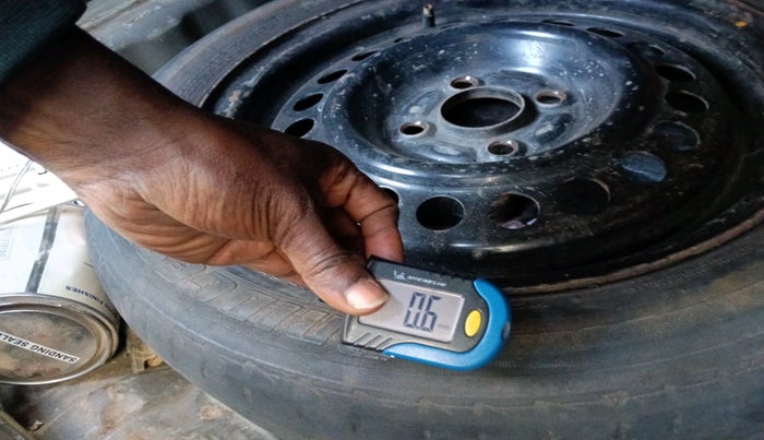 2012 Honda City 1.5L I-VTEC V MT, Petrol, Manual, 1,73,325 km, tyre