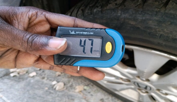 2012 Honda City 1.5L I-VTEC V MT, Petrol, Manual, 1,73,325 km, tyre