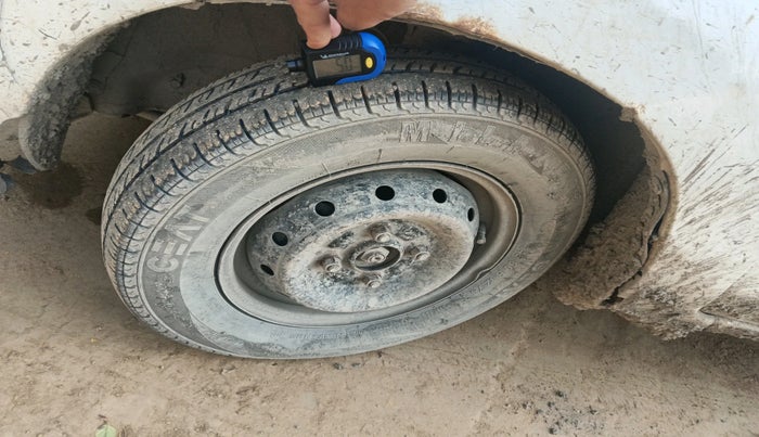 2021 Maruti Alto LXI CNG, Petrol, Manual, 1,67,502 km, tyre