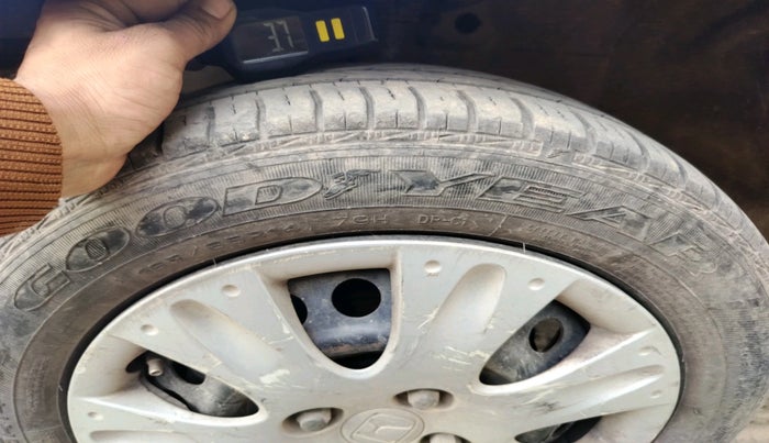 2012 Honda Brio S MT, Petrol, Manual, 97,876 km, tyre