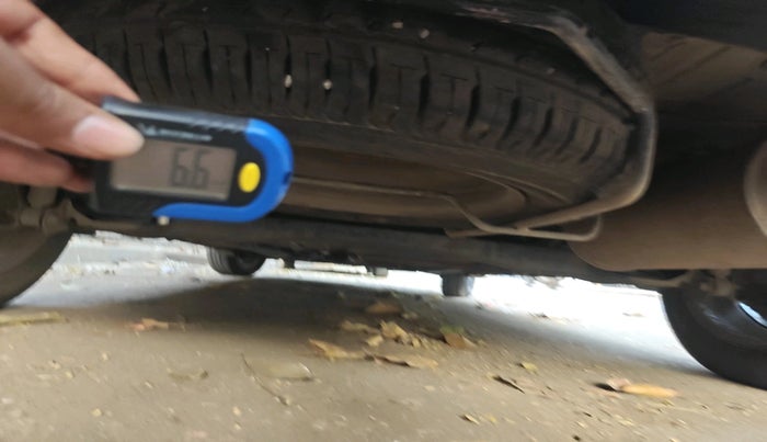 2022 Maruti XL6 ALPHA AT, Petrol, Automatic, 45,334 km, tyre