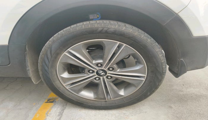 2016 Hyundai Creta SX PLUS AT 1.6 PETROL, Petrol, Automatic, 65,207 km, tyre