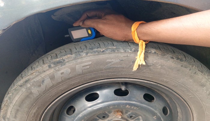 2010 Tata Indica Vista TERRA QUADRAJET, Diesel, Manual, 1,00,002 km, tyre