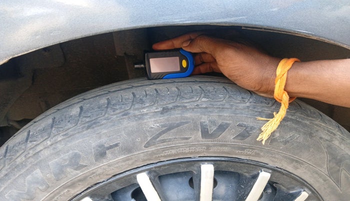 2010 Tata Indica Vista TERRA QUADRAJET, Diesel, Manual, 1,00,002 km, tyre