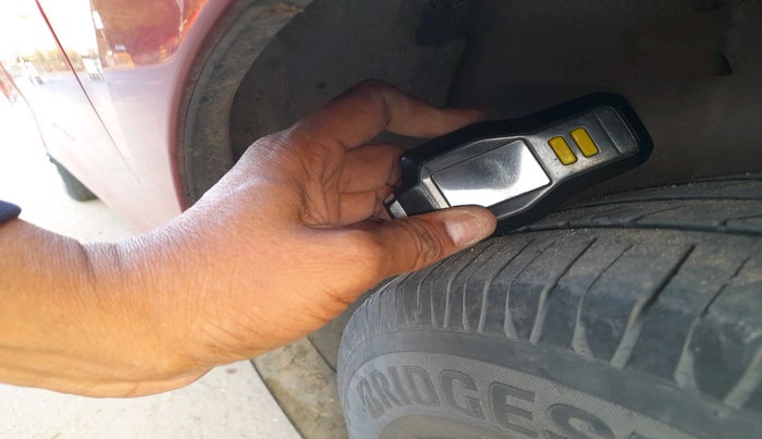 2015 Datsun Go T, Petrol, Manual, 1,25,161 km, tyre