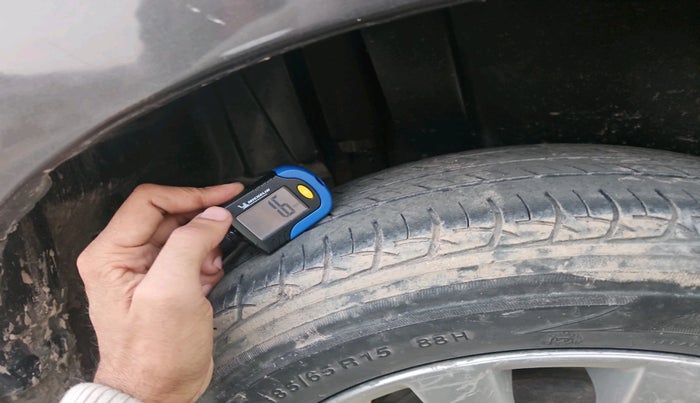 2014 Maruti Ertiga ZDI, Diesel, Manual, 1,95,743 km, tyre