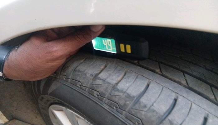 2014 Fiat Linea DYNAMIC T JET, Petrol, Manual, 88,190 km, tyre