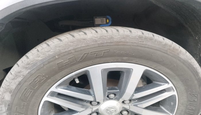 2017 Toyota Fortuner 2.8 4X4 AT, Diesel, Automatic, 2,05,953 km, tyre