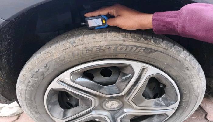 2023 Tata NEXON XM PLUS SUNROOF PETROL, Petrol, Manual, 18,135 km, tyre