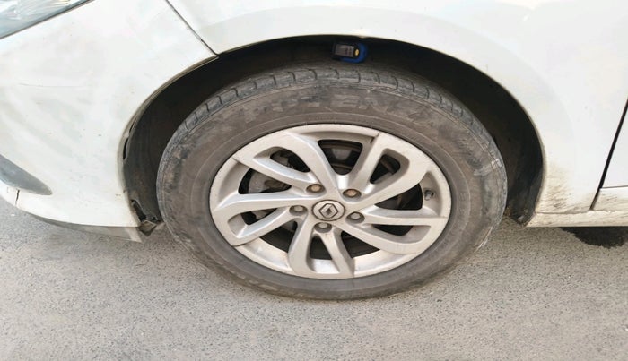 2014 Renault Fluence 1.5 E4, Diesel, Manual, 1,04,656 km, tyre