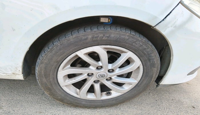 2014 Renault Fluence 1.5 E4, Diesel, Manual, 1,04,656 km, tyre