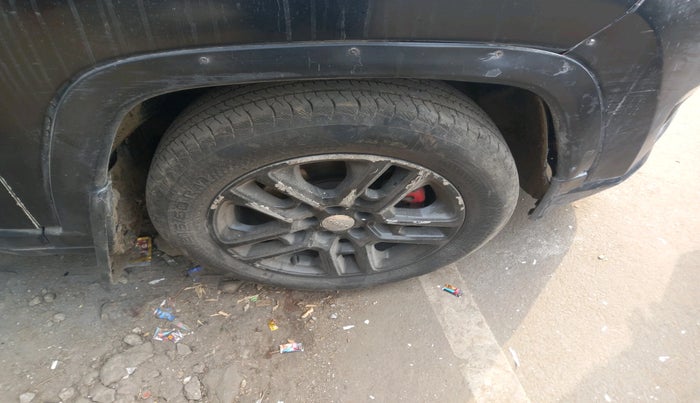 2017 Jeep Compass LIMITED (O) 2.0 DIESEL, Diesel, Manual, 97,576 km, tyre