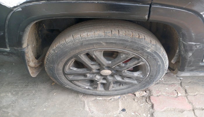 2017 Jeep Compass LIMITED (O) 2.0 DIESEL, Diesel, Manual, 97,576 km, tyre