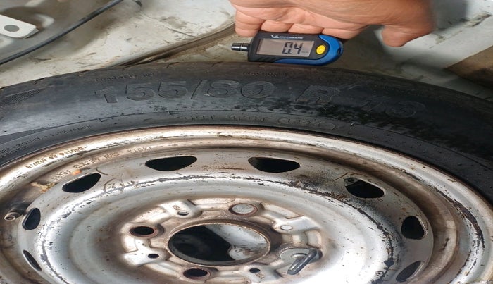 2019 Tata Tiago XE PETROL, Petrol, Manual, 1,20,216 km, tyre