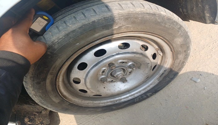 2019 Tata Tiago XE PETROL, Petrol, Manual, 1,20,216 km, tyre