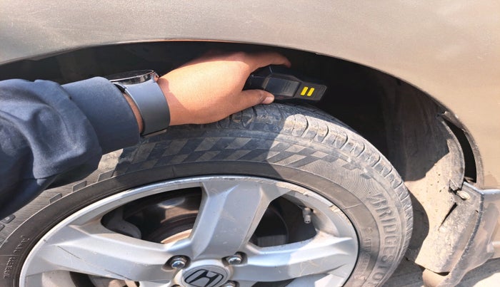 2012 Honda City 1.5L I-VTEC S MT, Petrol, Manual, 1,10,184 km, tyre