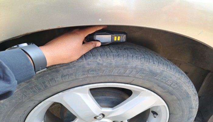 2012 Honda City 1.5L I-VTEC S MT, Petrol, Manual, 1,10,184 km, tyre