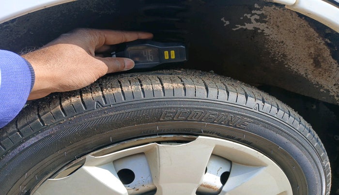 2023 Maruti Eeco 5 STR AC, Petrol, Manual, 60,405 km, tyre