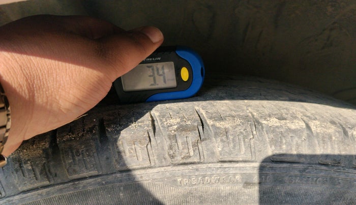 2014 Renault Koleos 4x4 MT, Diesel, Manual, 64,311 km, tyre