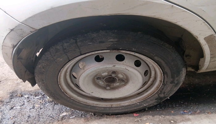 2017 Maruti IGNIS SIGMA 1.2, Petrol, Manual, 86,174 km, tyre