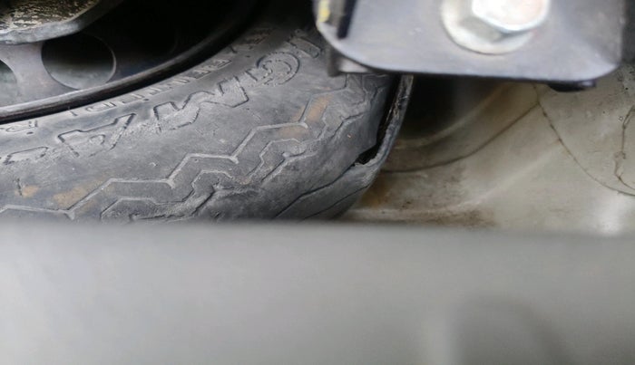 2014 Maruti Alto 800 LXI CNG, Petrol, Manual, 70,840 km, tyre