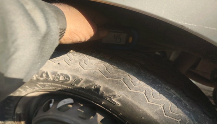 2014 Maruti Alto 800 LXI CNG, Petrol, Manual, 70,840 km, tyre