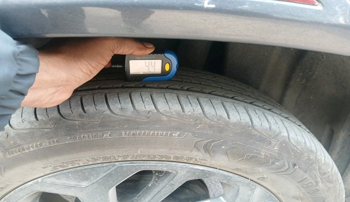 2023 Maruti FRONX DELTA PLUS 1.2L AGS, Petrol, Automatic, 31,737 km, tyre