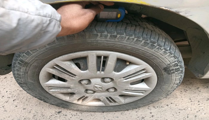 2011 Hyundai Santro Xing GLS, Petrol, Manual, 1,21,829 km, tyre